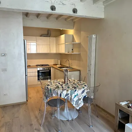 Marzocco 5 Apartment